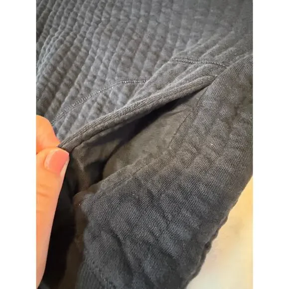 Offline by Aerie Hoodie Quilted Cropped Warm Black Pullover Cozy Small - Picture 8 of 8